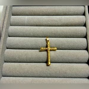 18K Saudi Gold Cross pendant